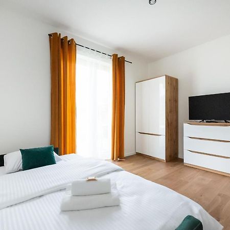Hohome Comfy Apartments Warsaw Exterior photo