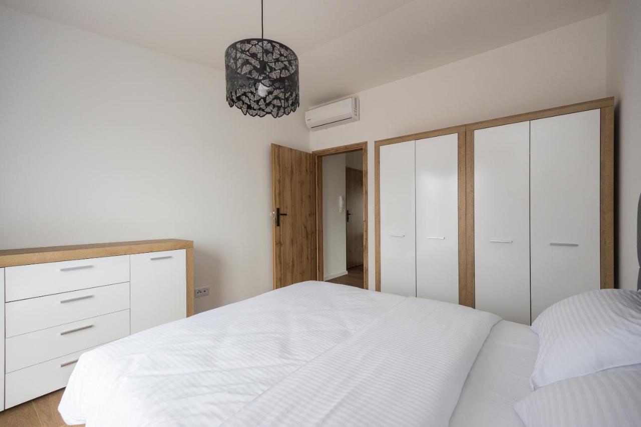 Hohome Comfy Apartments Warsaw Exterior photo
